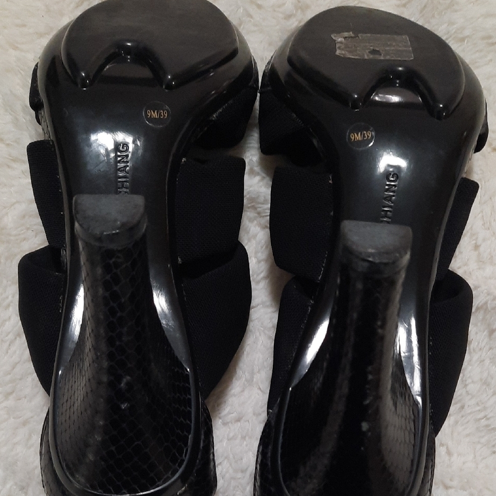 Arturo Chiang Studded Black Heels with Elegant Straps - Picture 9 of 12